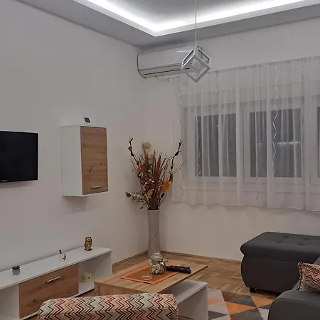 Talija Apartamento *