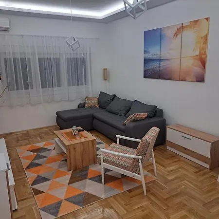 Talija Apartamento *